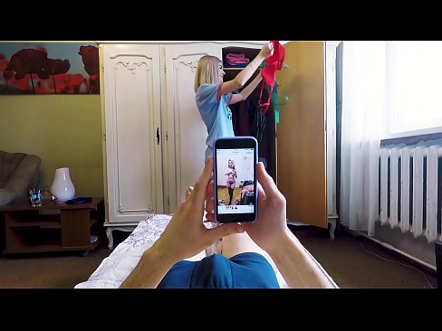 ❤️ Polusestra je natjerala brata da svrši neposredno prije nego što je mama došla kući ❤️❌ Samo porno kod nas